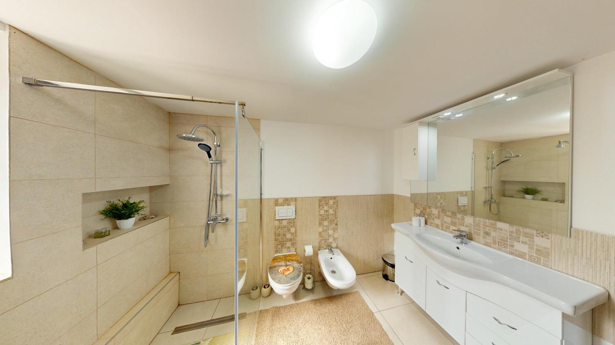Janine Garden Hotel Brasov Ngoại thất bức ảnh