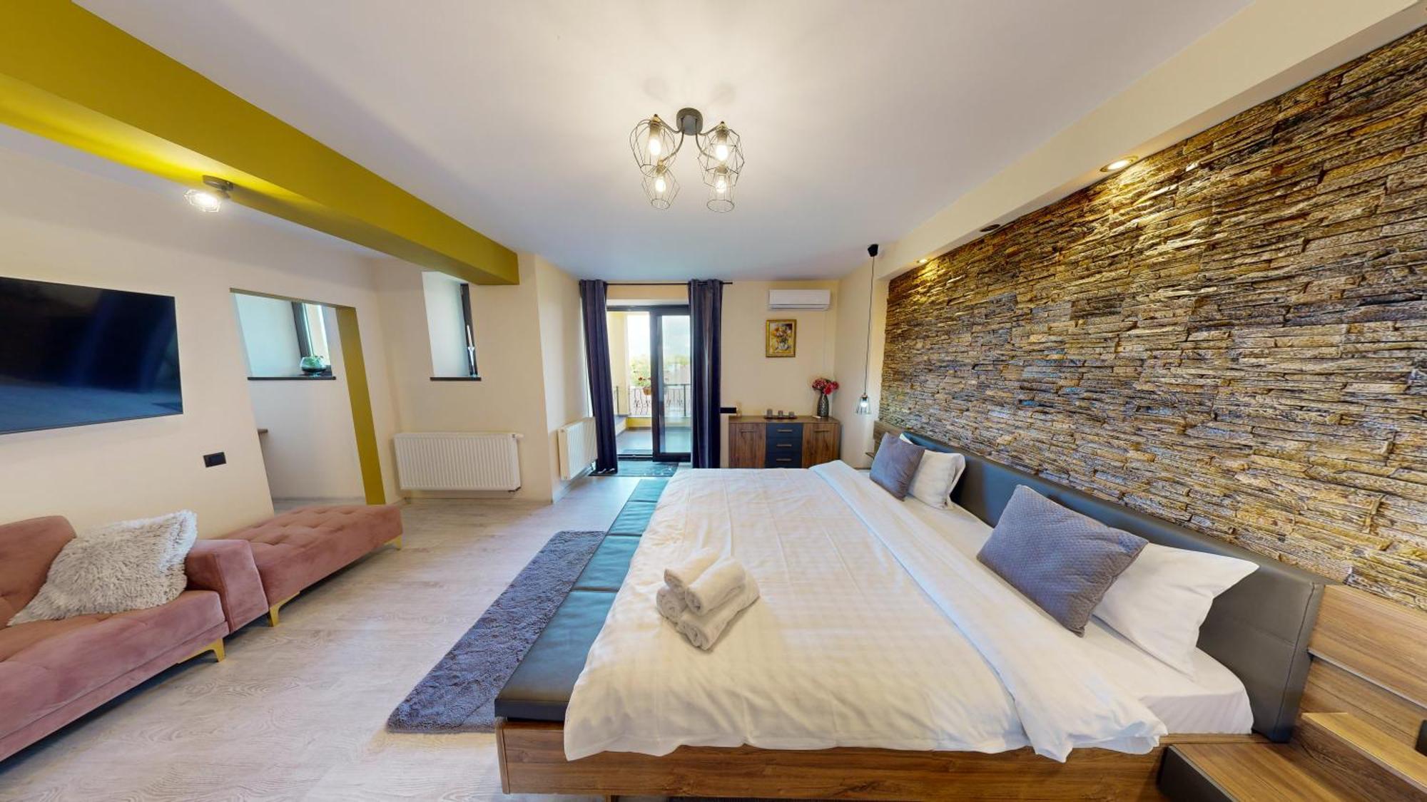 Janine Garden Hotel Brasov Ngoại thất bức ảnh