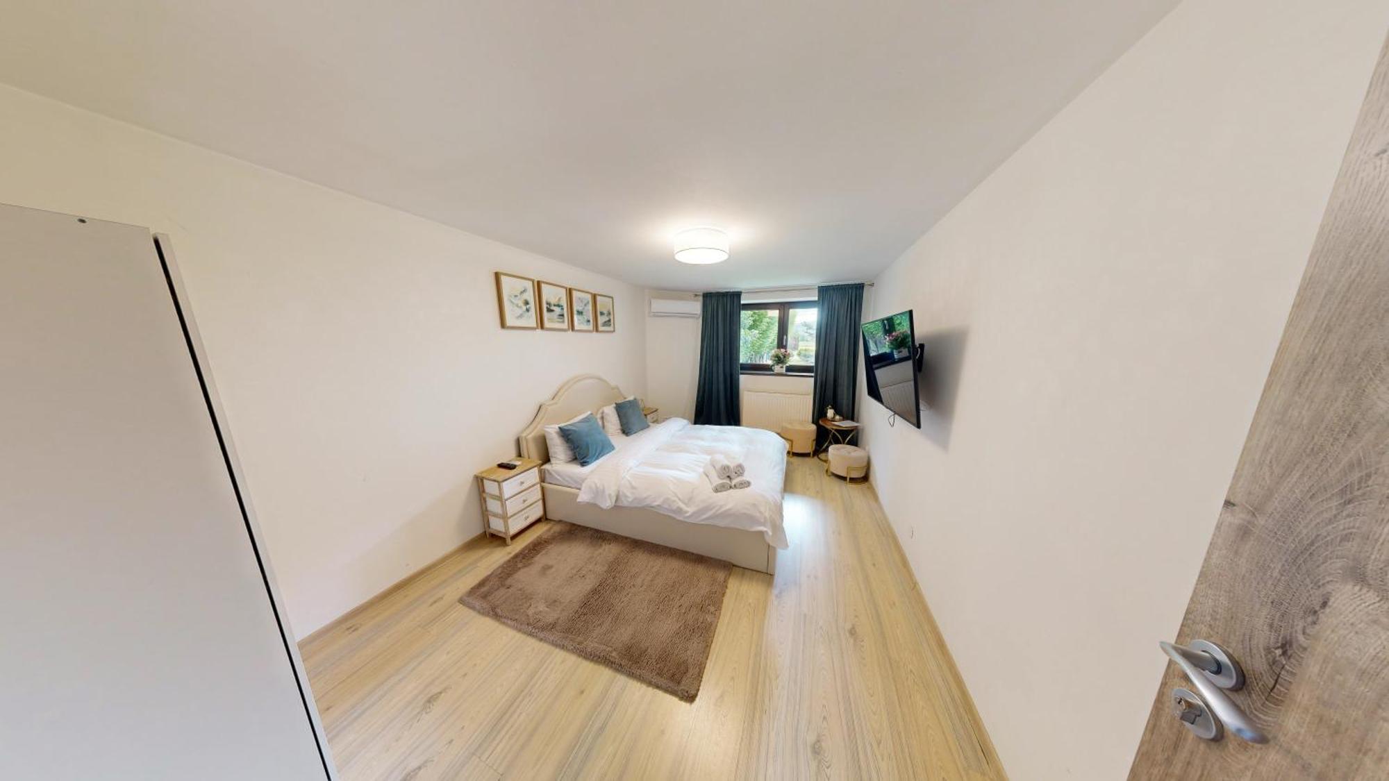 Janine Garden Hotel Brasov Ngoại thất bức ảnh